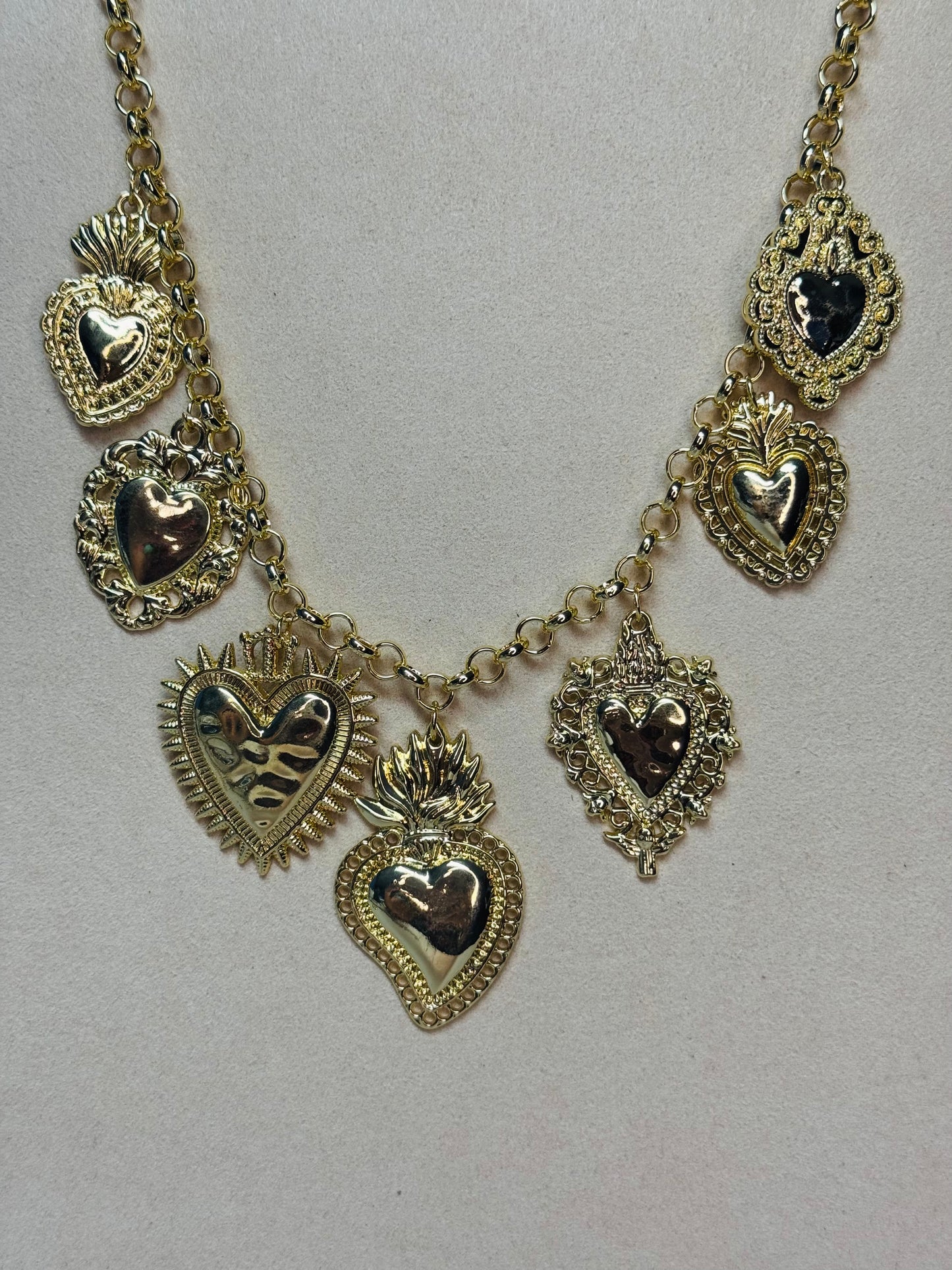 Collar Maxi corazones 💛
